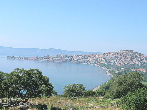 Molivos (or Mithymna) at the northern tip of Lesvos is arguably the most beautiful village of the island with its picturesque harbour dominated by the castle and tiers of red-tiled stone houses climbing up the slopes away from the blue sea.